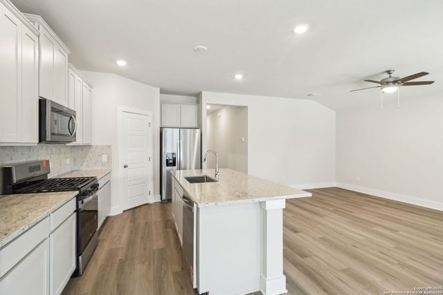 6318 Comanche Coyote, San Antonio, TX 78233