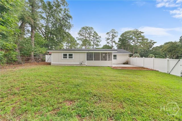 607 Dyches Drive, Savannah, GA 31406