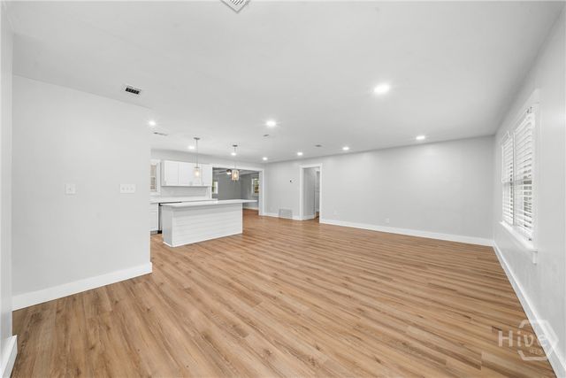 607 Dyches Drive, Savannah, GA 31406