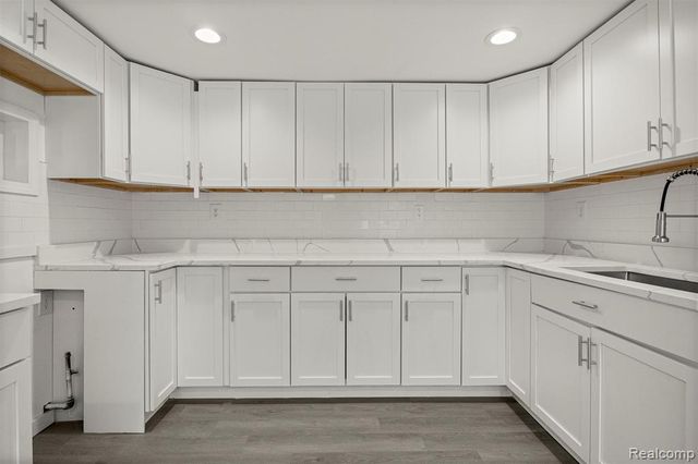 6071 Dexter Street, Romulus, MI 48174