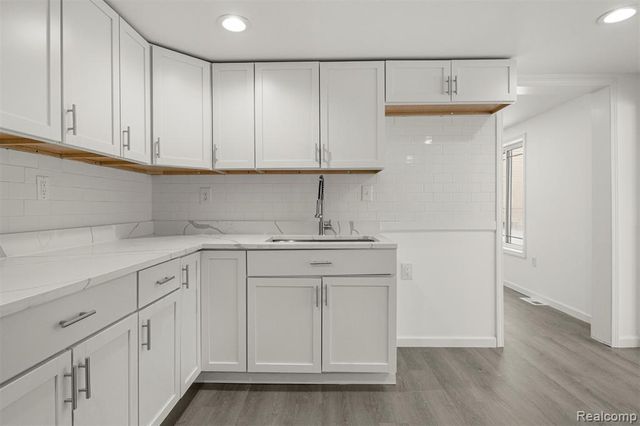 6071 Dexter Street, Romulus, MI 48174