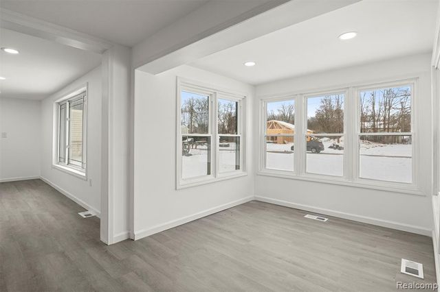 6071 Dexter Street, Romulus, MI 48174