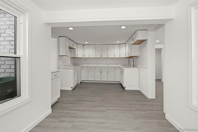 6071 Dexter Street, Romulus, MI 48174