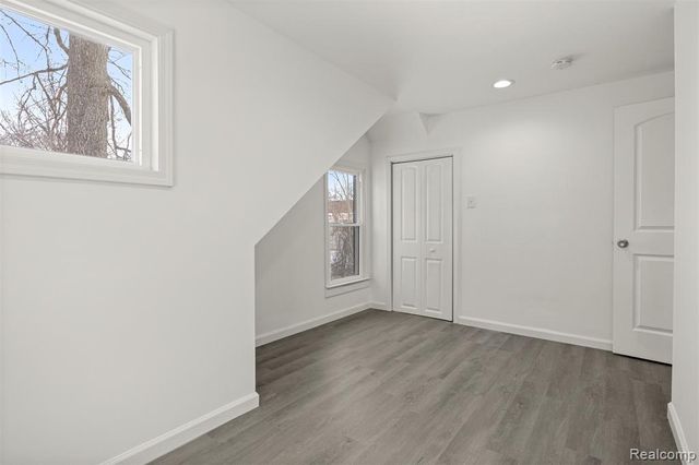 6071 Dexter Street, Romulus, MI 48174