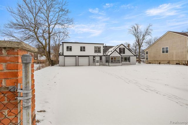 6071 Dexter Street, Romulus, MI 48174