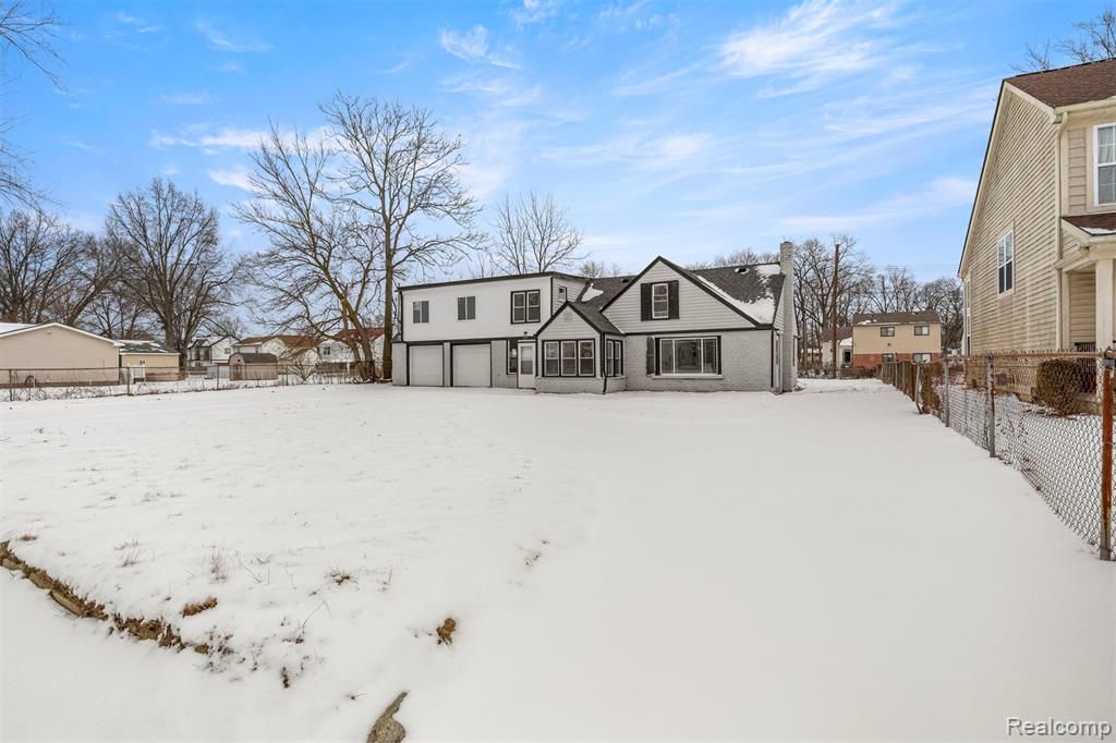 6071 Dexter Street, Romulus, MI 48174