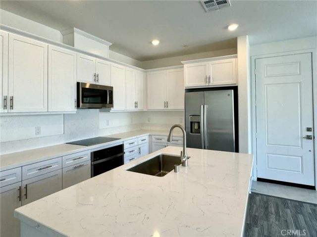 2754 E Bottas Privado, Ontario, CA 91762