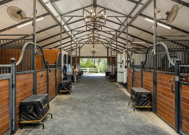 7017 Via Mariposa Sur, Bonsall, CA 92003