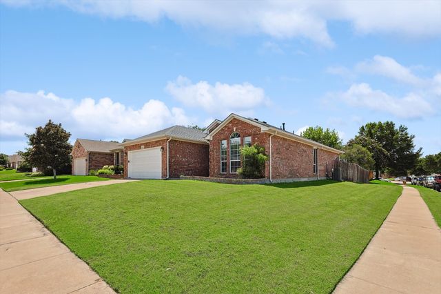 4800 Valley Springs Trail, Fort Worth, TX 76244