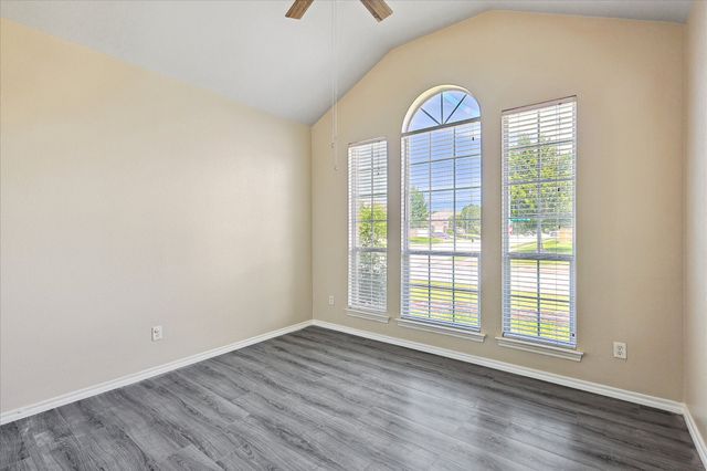 4800 Valley Springs Trail, Fort Worth, TX 76244