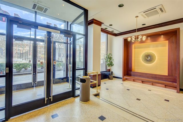 41-40 Union Street 11F, Flushing, NY 11355