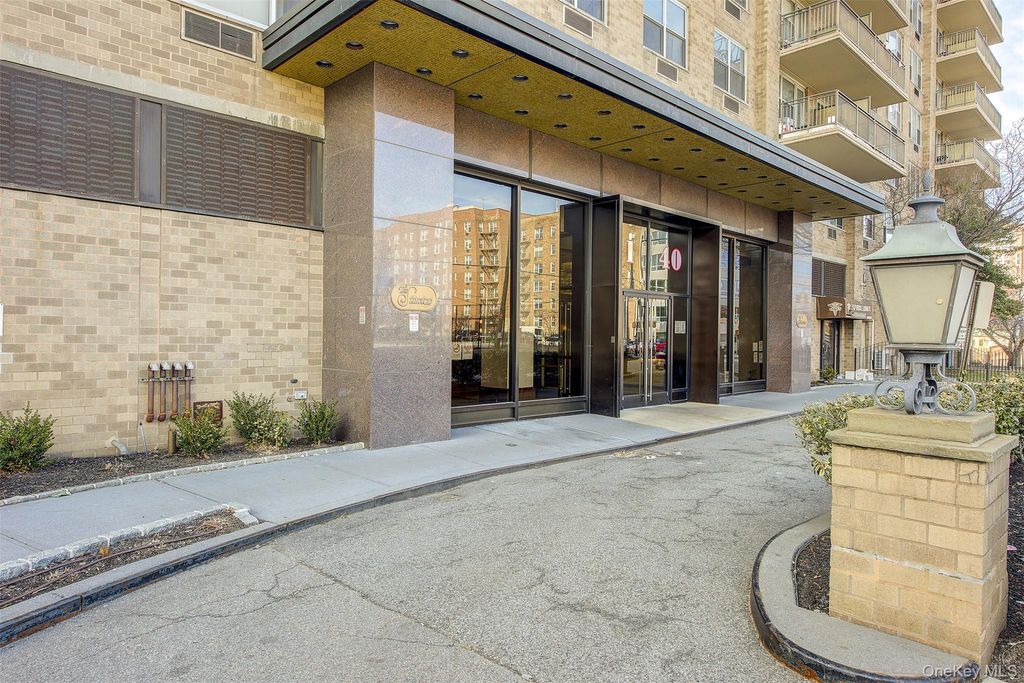 41-40 Union Street 11F, Flushing, NY 11355