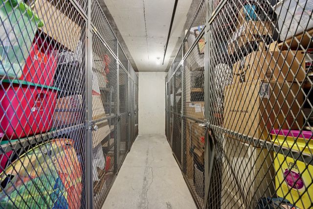 1727 W CRYSTAL Lane 311, Mount Prospect, IL 60056