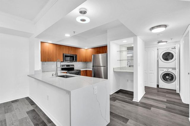 110 N Federal Highway 1113, Fort Lauderdale, FL 33301