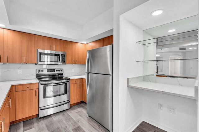 110 N Federal Highway 1113, Fort Lauderdale, FL 33301