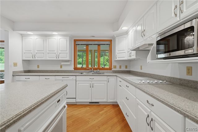 4739 Kasson Road, Onondaga, NY 13215