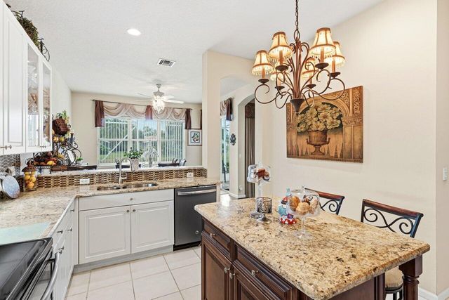 8899 Via Tuscany Drive, Boynton Beach, FL 33472