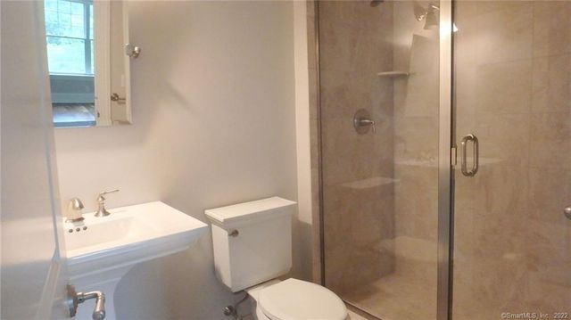 75 Stone Ridge Way 3E, Fairfield, CT 06824