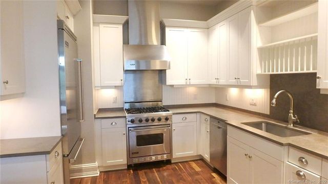 75 Stone Ridge Way 3E, Fairfield, CT 06824