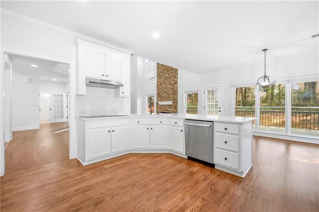 2251 Lake Haven Way, Suwanee, GA 30024