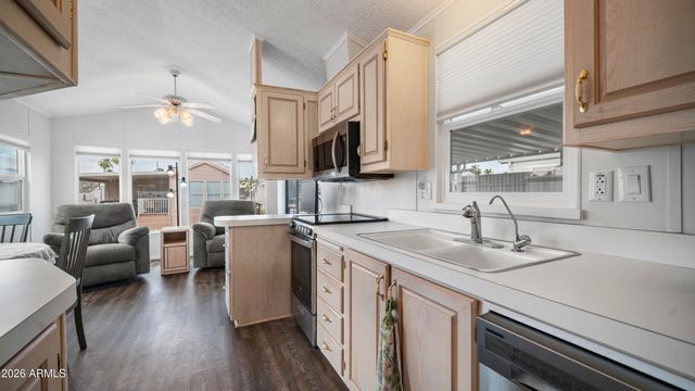510 JASPAR Drive, Apache Junction, AZ 85119