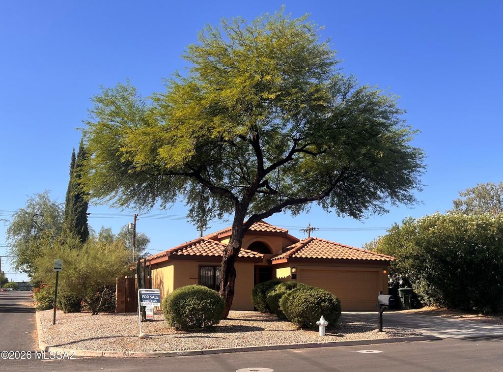 1448 E Lester Street, Tucson, AZ 85719