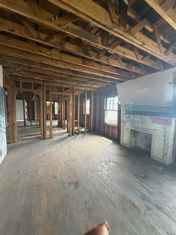 432 N Minnesota, Wichita, KS 67214