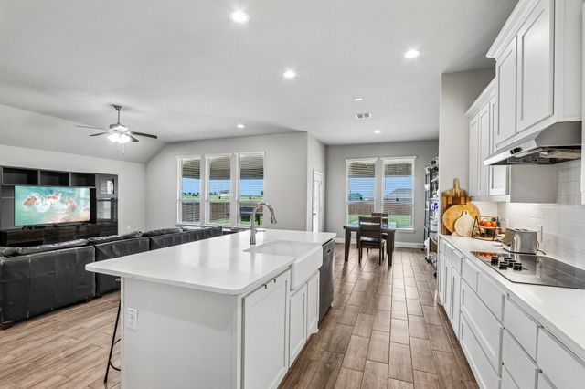 1632 Goodnight Trail, Krum, TX 76249