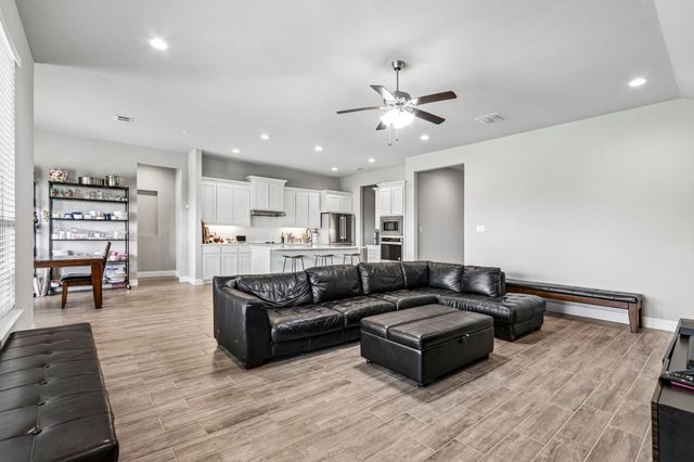 1632 Goodnight Trail, Krum, TX 76249