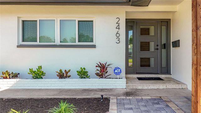 2463 68TH AVENUE S, St Petersburg, FL 33712