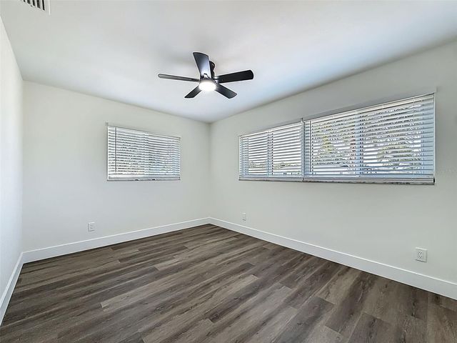 2463 68TH AVENUE S, St Petersburg, FL 33712