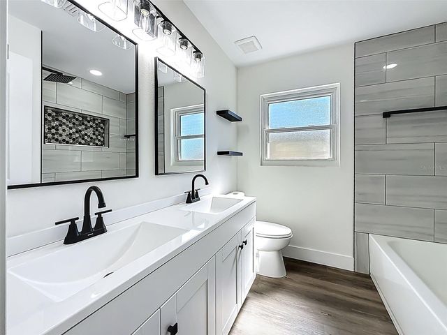 2463 68TH AVENUE S, St Petersburg, FL 33712