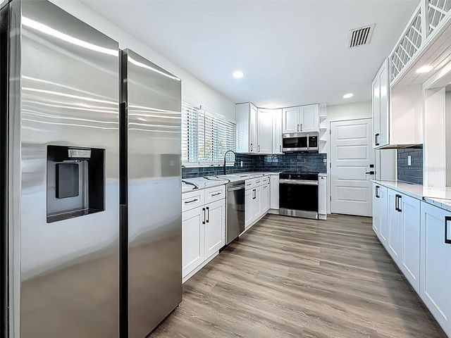 2463 68TH AVENUE S, St Petersburg, FL 33712