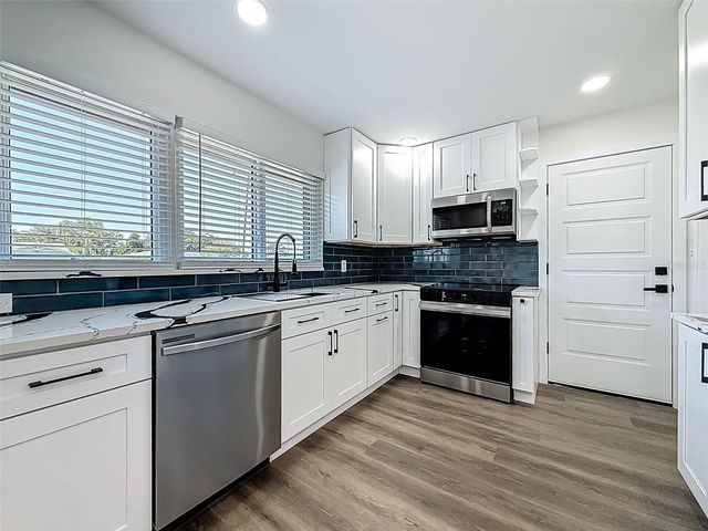 2463 68TH AVENUE S, St Petersburg, FL 33712