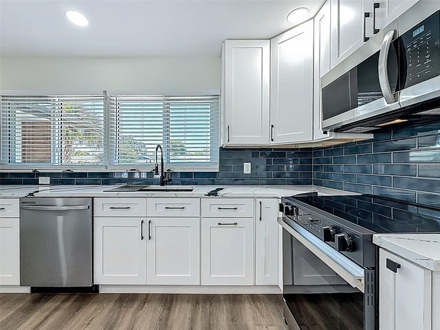 2463 68TH AVENUE S, St Petersburg, FL 33712