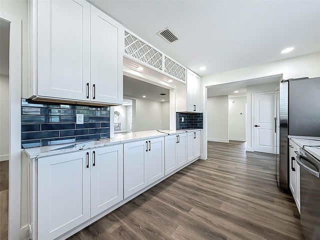 2463 68TH AVENUE S, St Petersburg, FL 33712