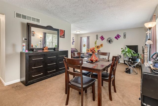 2820 Texel Drive, Kalamazoo, MI 49048