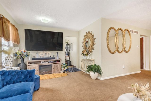 2820 Texel Drive, Kalamazoo, MI 49048