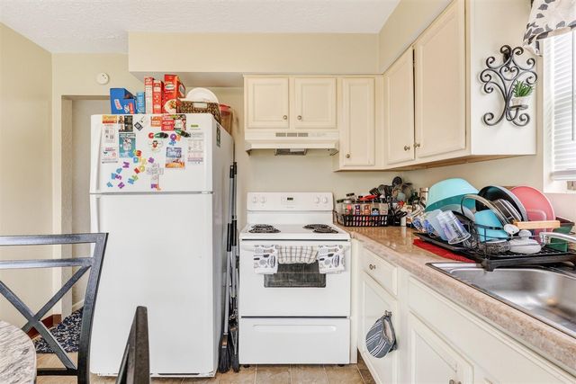 2820 Texel Drive, Kalamazoo, MI 49048