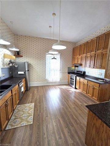 410 E Sprague Street, Winston-salem, NC 27127