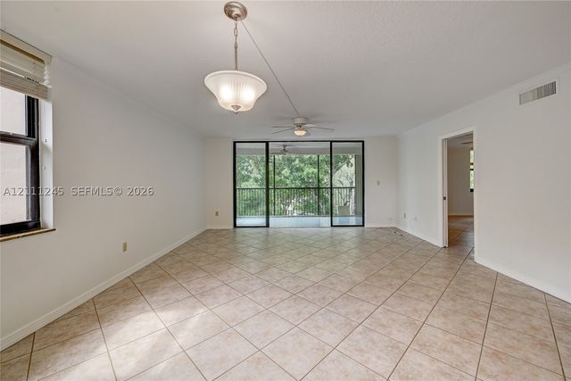 6800 Cypress Rd 506, Plantation, FL 33317