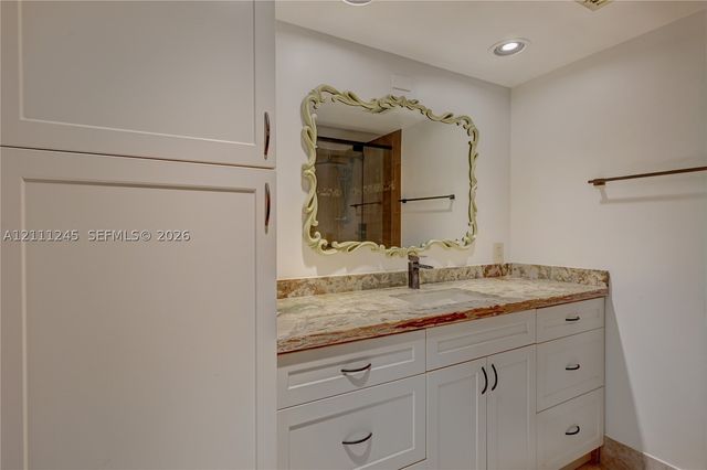 6800 Cypress Rd 506, Plantation, FL 33317