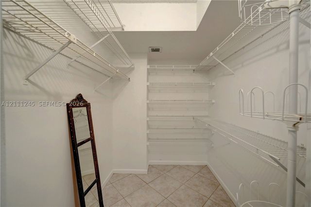 6800 Cypress Rd 506, Plantation, FL 33317