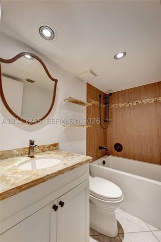 6800 Cypress Rd 506, Plantation, FL 33317