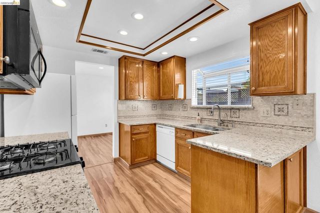 1790 Delta Meadows Way, Oakley, CA 94561
