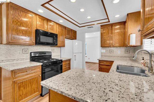 1790 Delta Meadows Way, Oakley, CA 94561