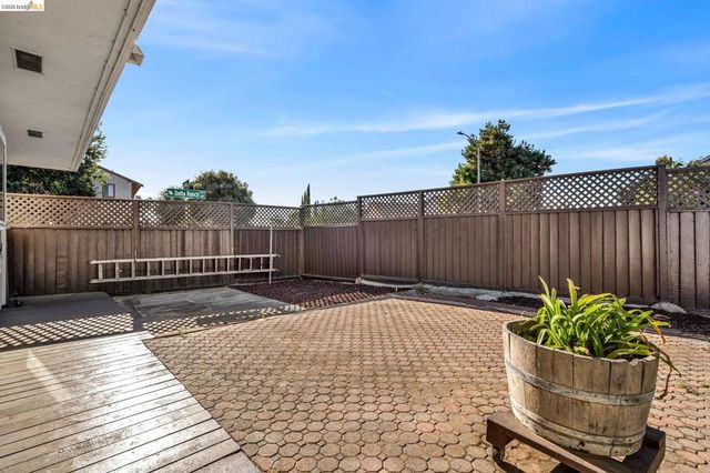 1790 Delta Meadows Way, Oakley, CA 94561