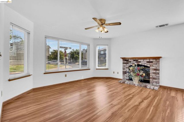 1790 Delta Meadows Way, Oakley, CA 94561