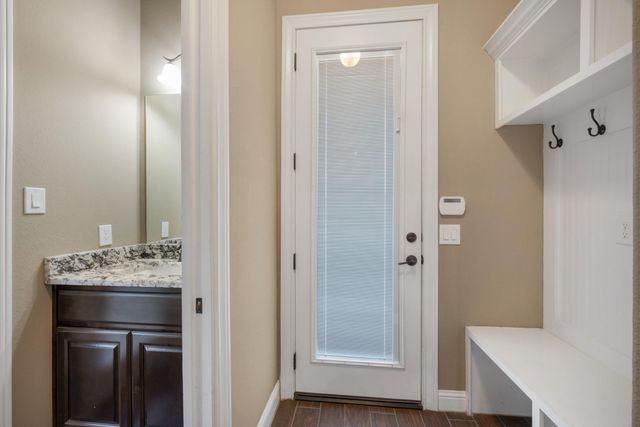 26701 B Nelson Road, Hempstead, TX 77445