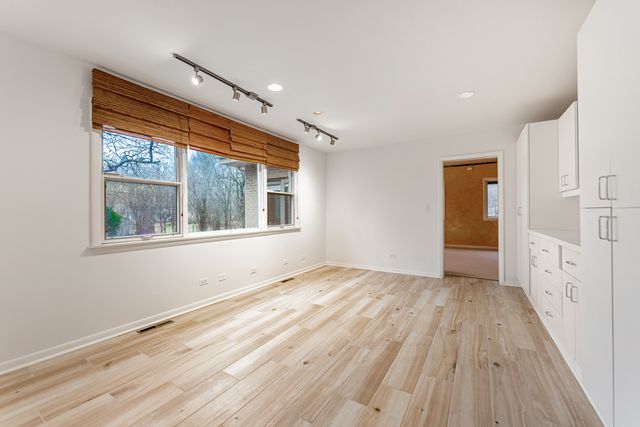 3272 Western Avenue, Highland Park, IL 60035